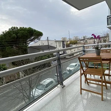 Le Cylia Apartment